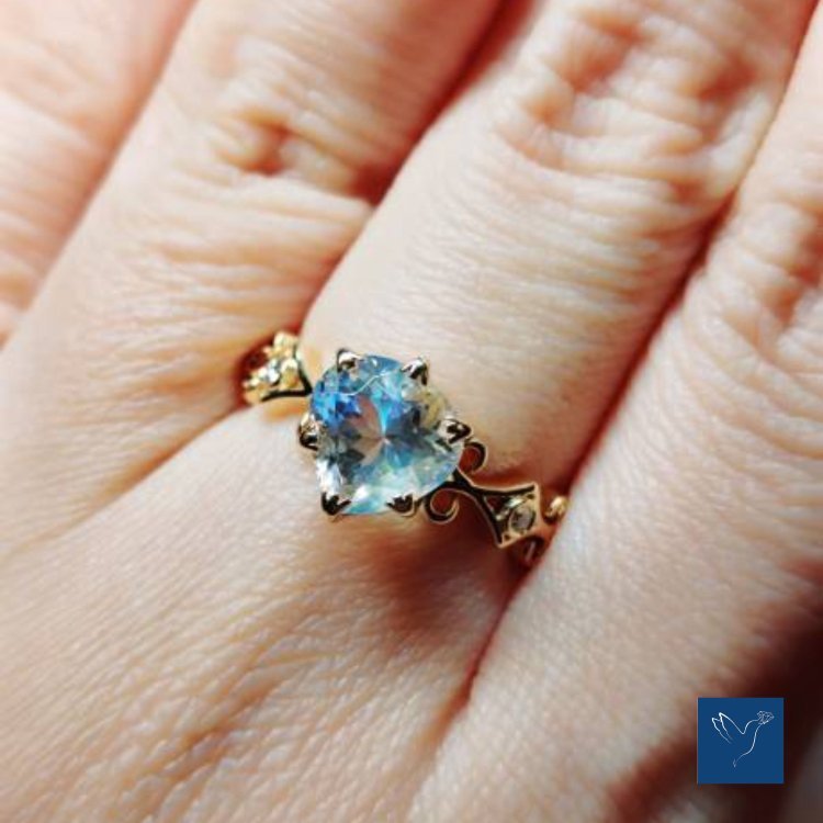 How Mother of Pearl and Opal Together Create a Dreamlike Energy