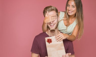 Top Anniversary Gifts for Your Partner Unique Ideas for Husbands, Parents & More