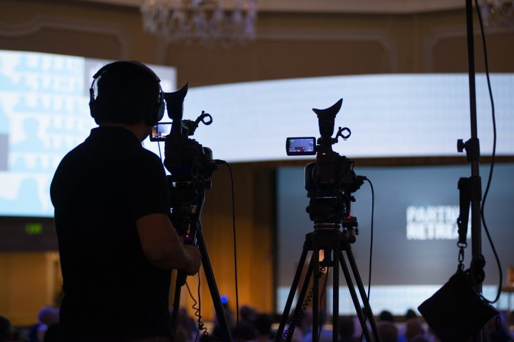 Technology From Ordinary to Extraordinary: The Power of a Professional Headshot