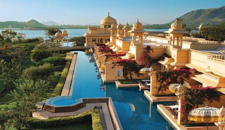 Taj Mahal One Day Tour From Delhi – A Perfect Day Trip to India's Most Beautiful Monument