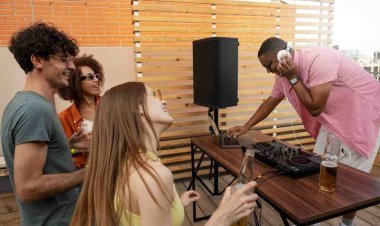 Quick Guide: Plug and Play Karaoke System Setup