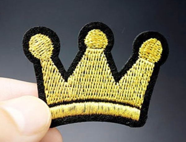 From Idea to Artwork: Making Patches With a Free Online Design Tool