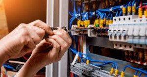 ELECTRICIAN